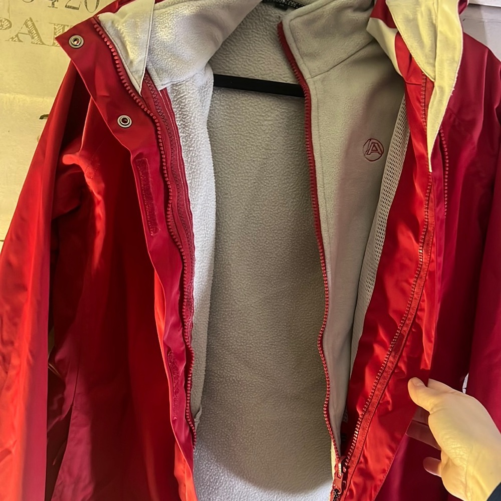Alpine Pro jacket - Picture 5 of 15